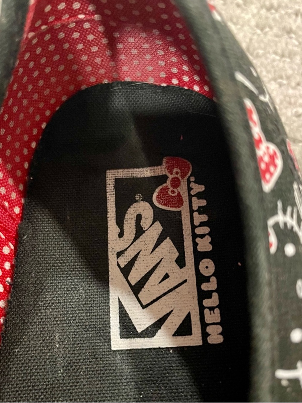 Vans x Hello Kitty Sneakers Size 7.5 Black Red Bow Print Cute Y2K - Picture 7 of 8